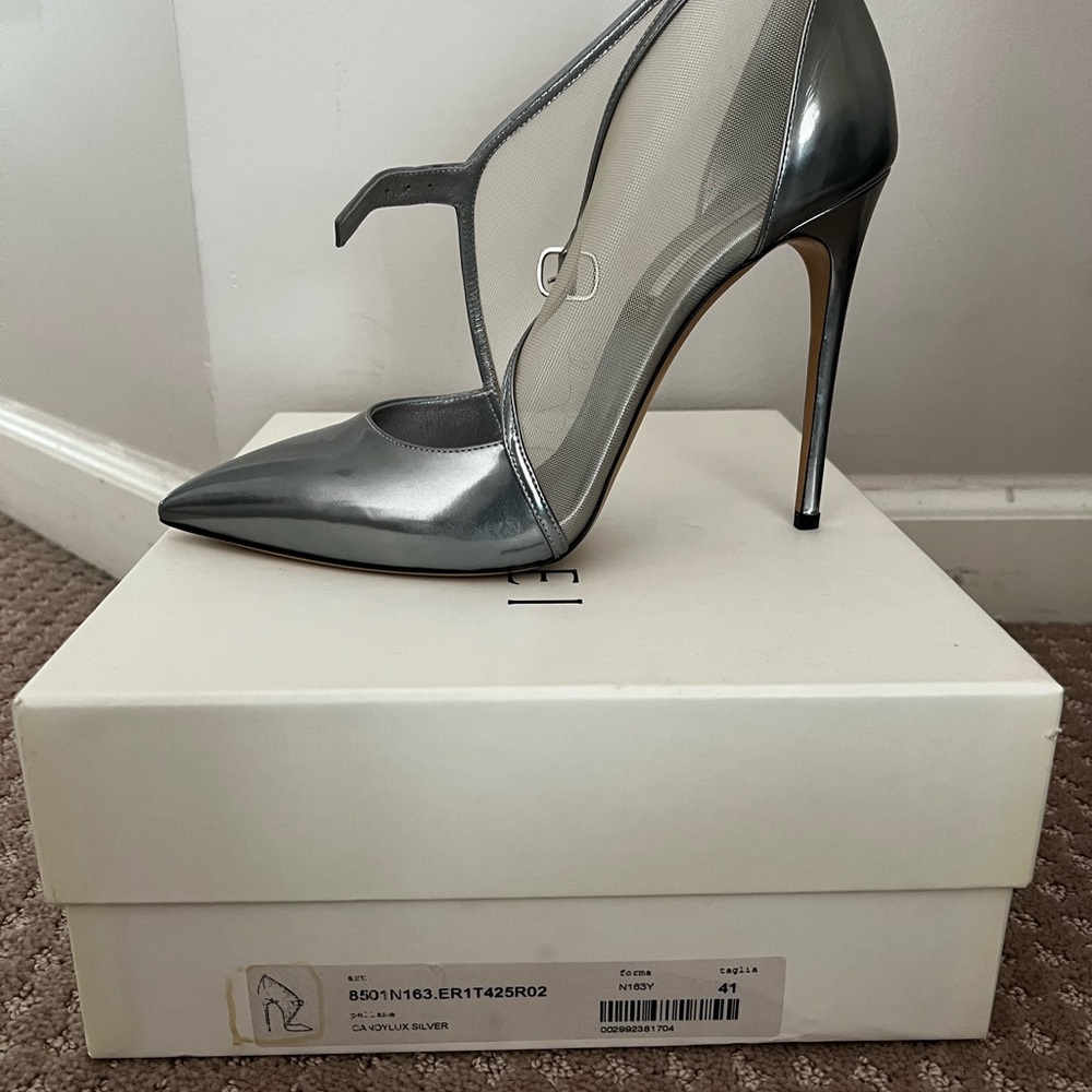 Designer Casadei Silver Shoe Women’s Size 11